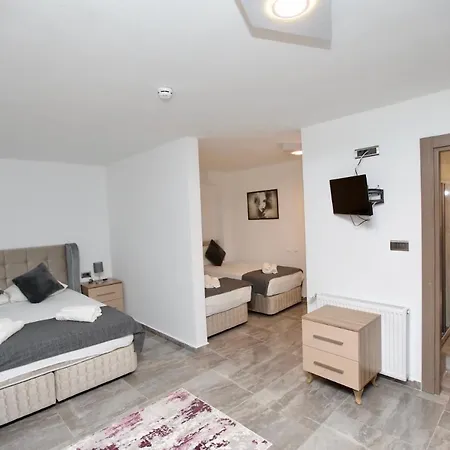 Fontana Fener Bed and Breakfast 2*